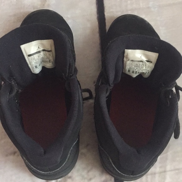 Jordan kids size 12 - Picture 7 of 16